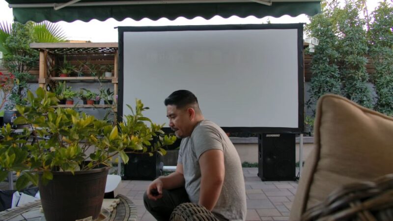arranging the sound system for outdoor cinema 